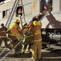 Ladder truck 